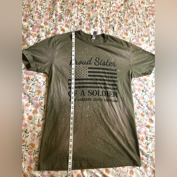 Proud Sister of a Soldier Tee Medium Bleach Dyed Army Green Graphic - Picture 6 of 8